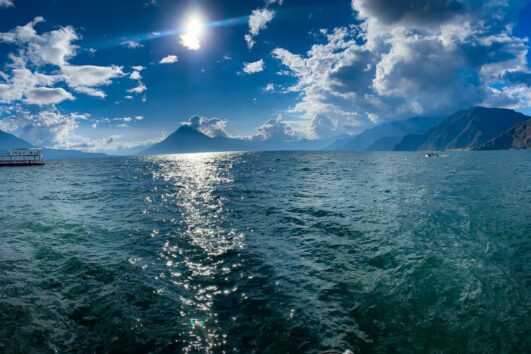 Tour Atitlán + Semuc Champey + Lachua